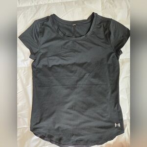 Under Armour Women's Dark Gray Short Sleeve Tee